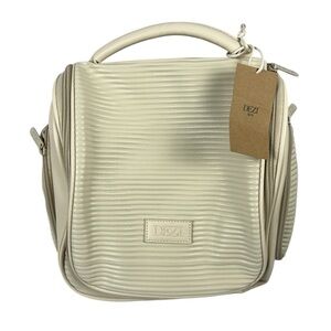 Dezi Skin Pack It All Multi-Purpose Hanging Travel Bag Cream NWT